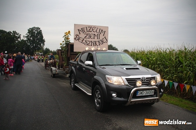 Zdjęcie w galerii na portalu naszwodzislaw.com: Koniec żniw, rolnicy świętują. Gorzyce zamykają maraton dożynkowy. ZDJĘCIA  wiadomości z regionu