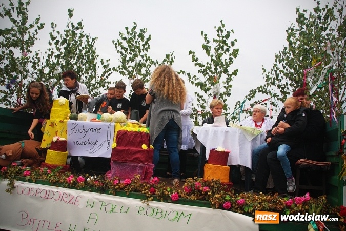Zdjęcie w galerii na portalu naszwodzislaw.com: Koniec żniw, rolnicy świętują. Gorzyce zamykają maraton dożynkowy. ZDJĘCIA  wiadomości z regionu