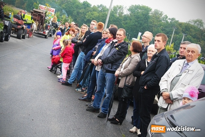 Zdjęcie w galerii na portalu naszwodzislaw.com: Koniec żniw, rolnicy świętują. Gorzyce zamykają maraton dożynkowy. ZDJĘCIA  wiadomości z regionu