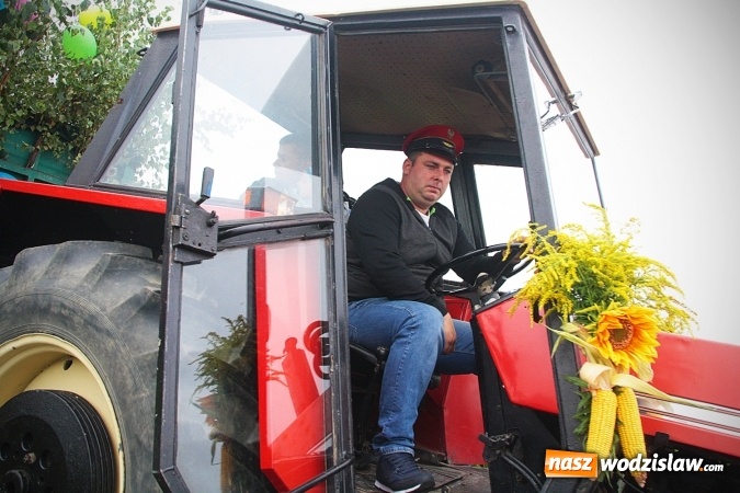 Zdjęcie w galerii na portalu naszwodzislaw.com: Koniec żniw, rolnicy świętują. Gorzyce zamykają maraton dożynkowy. ZDJĘCIA  wiadomości z regionu