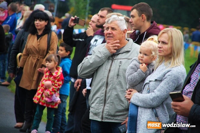 Zdjęcie w galerii na portalu naszwodzislaw.com: Koniec żniw, rolnicy świętują. Gorzyce zamykają maraton dożynkowy. ZDJĘCIA  wiadomości z regionu