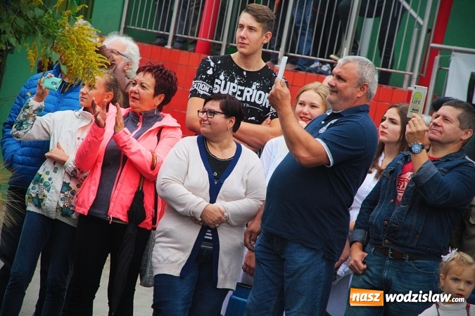 Zdjęcie w galerii na portalu naszwodzislaw.com: Koniec żniw, rolnicy świętują. Gorzyce zamykają maraton dożynkowy. ZDJĘCIA  wiadomości z regionu