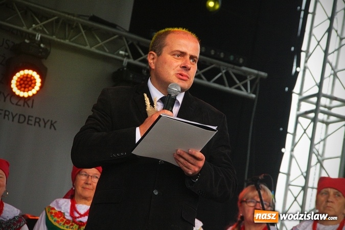 Zdjęcie w galerii na portalu naszwodzislaw.com: Koniec żniw, rolnicy świętują. Gorzyce zamykają maraton dożynkowy. ZDJĘCIA  wiadomości z regionu
