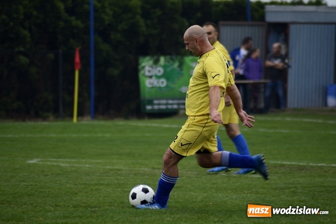 Zdjęcie w galerii na portalu naszwodzislaw.com: Kokoszyce nie miały problemów ze Zwonowicami wiadomości z regionu