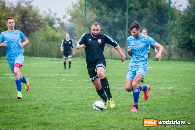 Zdjęcie w galerii na portalu naszwodzislaw.com: Wicher Płonia wstał z kolan i pokonał lidera z Bełsznicy wiadomości z regionu