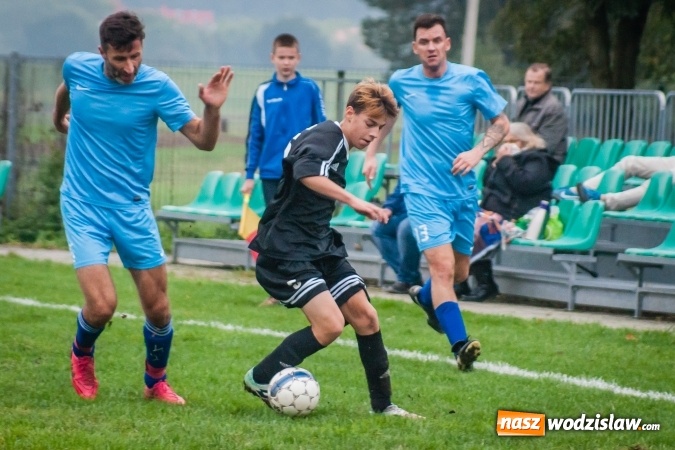 Zdjęcie w galerii na portalu naszwodzislaw.com: Wicher Płonia wstał z kolan i pokonał lidera z Bełsznicy wiadomości z regionu