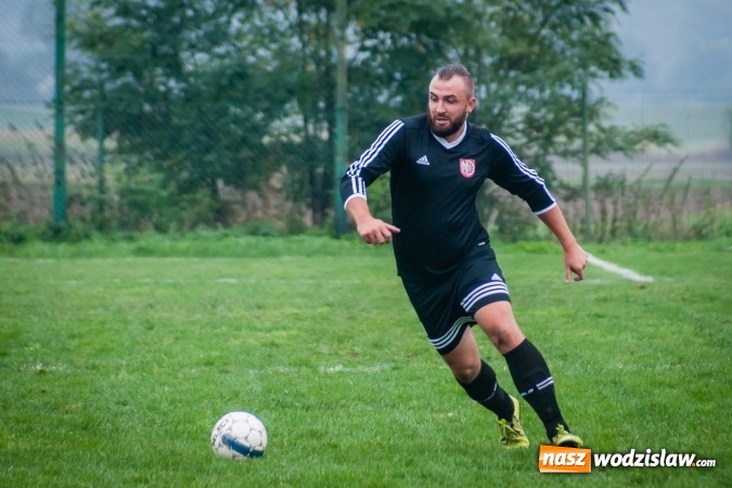 Zdjęcie w galerii na portalu naszwodzislaw.com: Wicher Płonia wstał z kolan i pokonał lidera z Bełsznicy wiadomości z regionu