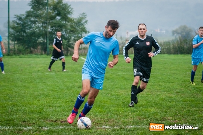 Zdjęcie w galerii na portalu naszwodzislaw.com: Wicher Płonia wstał z kolan i pokonał lidera z Bełsznicy wiadomości z regionu