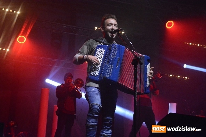 Zdjęcie w galerii na portalu naszwodzislaw.com: Tabu i Enej na finał dożynek w Gorzycach  wiadomości z regionu
