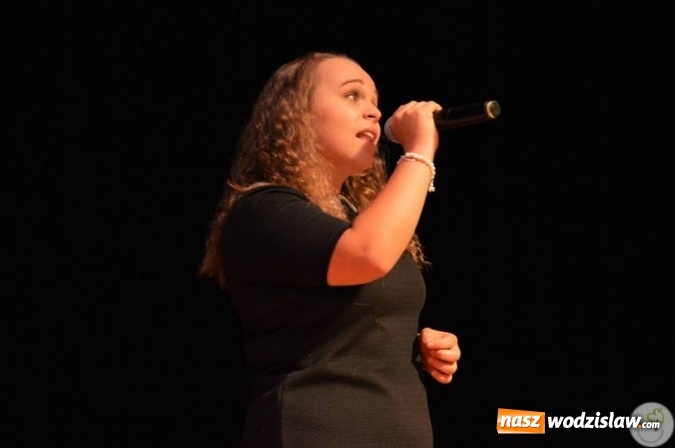 Zdjęcie w galerii na portalu naszwodzislaw.com: Obrazy na ludzkim ciele w Miejskim Ośrodku Kultury w Radlinie  wiadomości z regionu