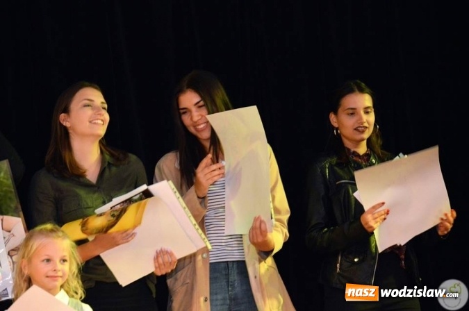 Zdjęcie w galerii na portalu naszwodzislaw.com: Obrazy na ludzkim ciele w Miejskim Ośrodku Kultury w Radlinie  wiadomości z regionu