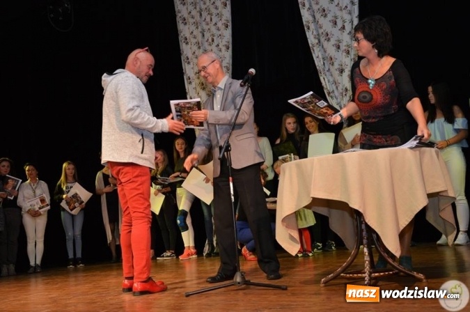 Zdjęcie w galerii na portalu naszwodzislaw.com: Obrazy na ludzkim ciele w Miejskim Ośrodku Kultury w Radlinie  wiadomości z regionu