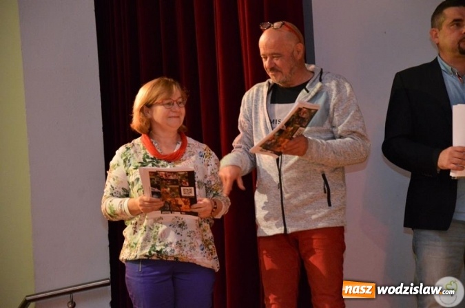 Zdjęcie w galerii na portalu naszwodzislaw.com: Obrazy na ludzkim ciele w Miejskim Ośrodku Kultury w Radlinie  wiadomości z regionu