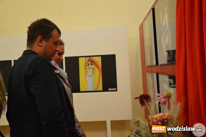 Zdjęcie w galerii na portalu naszwodzislaw.com: Obrazy na ludzkim ciele w Miejskim Ośrodku Kultury w Radlinie  wiadomości z regionu