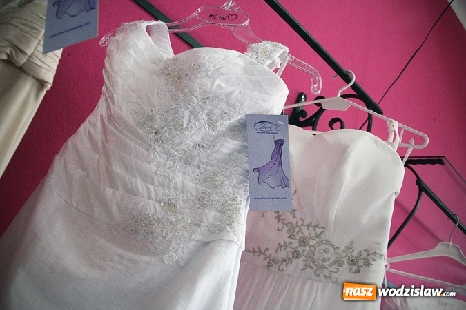 Zdjęcie w galerii na portalu naszwodzislaw.com: W tym miejscu każda, nawet najbardziej wymagająca kobieta znajdzie kreację dla siebie! Zapraszamy do rydułtowskiego salonu DIORI wiadomości z regionu