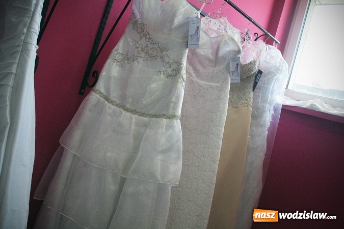 Zdjęcie w galerii na portalu naszwodzislaw.com: W tym miejscu każda, nawet najbardziej wymagająca kobieta znajdzie kreację dla siebie! Zapraszamy do rydułtowskiego salonu DIORI wiadomości z regionu