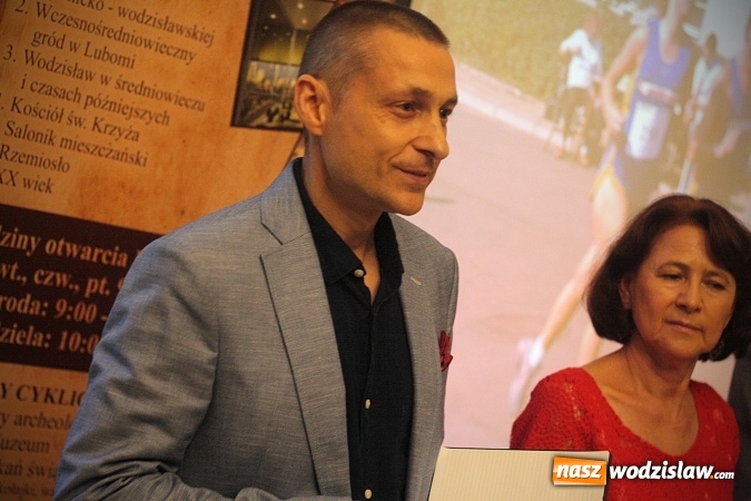 Zdjęcie w galerii na portalu naszwodzislaw.com: Zorganizowano wystawę poświęconą śp. Zbigniewowi Marszałkowskiemu  wiadomości z regionu