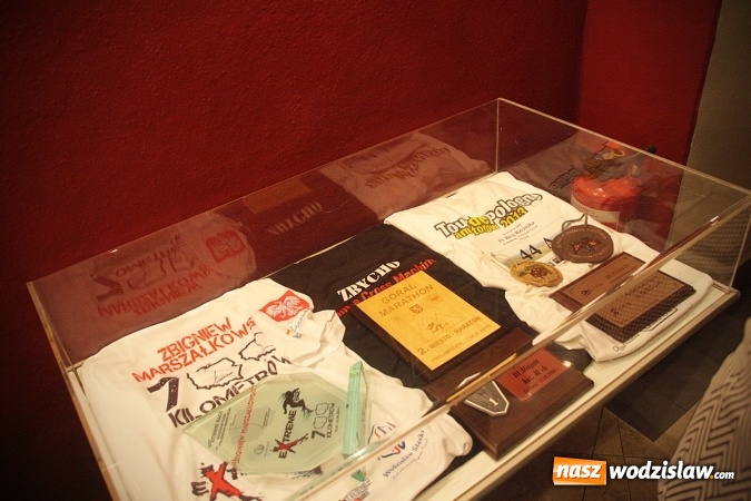 Zdjęcie w galerii na portalu naszwodzislaw.com: Zorganizowano wystawę poświęconą śp. Zbigniewowi Marszałkowskiemu  wiadomości z regionu