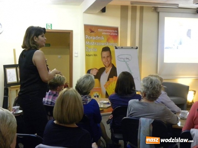 Zdjęcie w galerii na portalu naszwodzislaw.com: Poradnik Mistrzowskiego Życia. Adam Kin gościł w wodzisławskiej Bibliotece  wiadomości z regionu