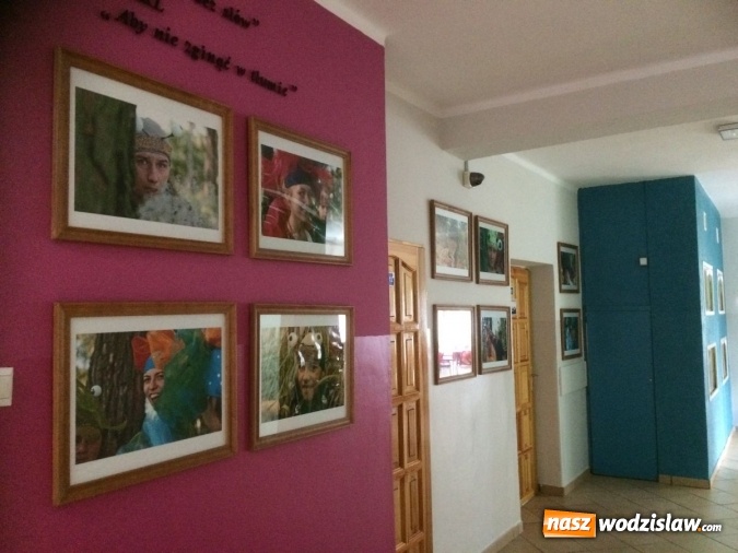 Zdjęcie w galerii na portalu naszwodzislaw.com: W ZPSWR jeszcze ładniej i bezpieczniej. Jakie zmiany przeszedł budynek szkoły? Sprawdź  wiadomości z regionu