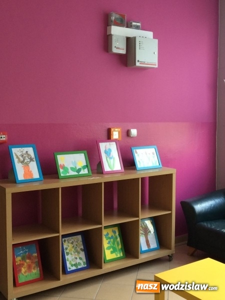 Zdjęcie w galerii na portalu naszwodzislaw.com: W ZPSWR jeszcze ładniej i bezpieczniej. Jakie zmiany przeszedł budynek szkoły? Sprawdź  wiadomości z regionu