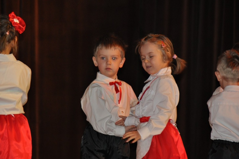 Zdjęcie w galerii na portalu naszwodzislaw.com: Przedszkolaki promują Polskę! wiadomości z regionu