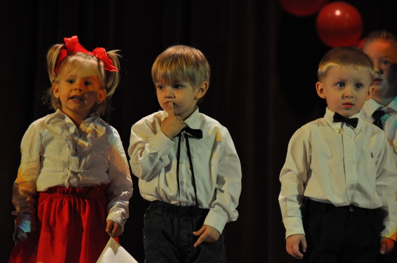 Zdjęcie w galerii na portalu naszwodzislaw.com: Przedszkolaki promują Polskę! wiadomości z regionu