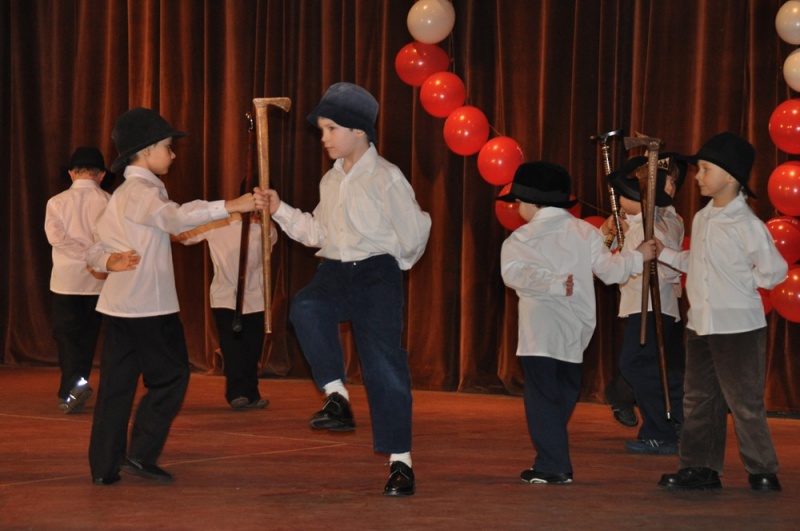 Zdjęcie w galerii na portalu naszwodzislaw.com: Przedszkolaki promują Polskę! wiadomości z regionu