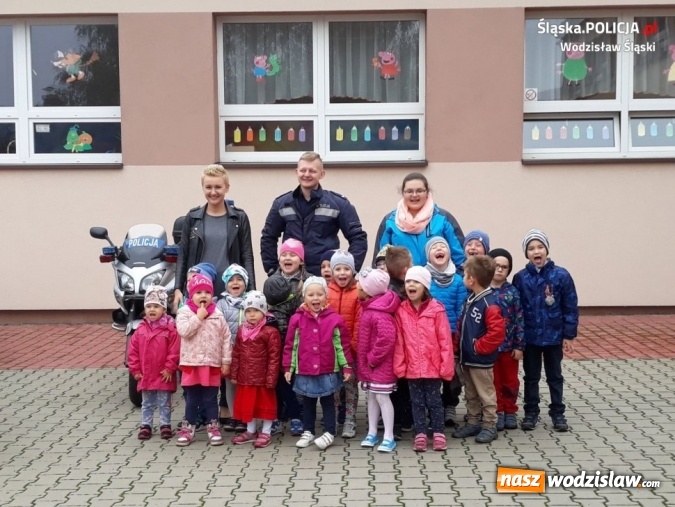 Zdjęcie w galerii na portalu naszwodzislaw.com: Wodzisławska drogówka edukuje przedszkolaków  wiadomości z regionu