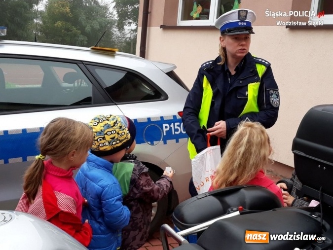 Zdjęcie w galerii na portalu naszwodzislaw.com: Wodzisławska drogówka edukuje przedszkolaków  wiadomości z regionu
