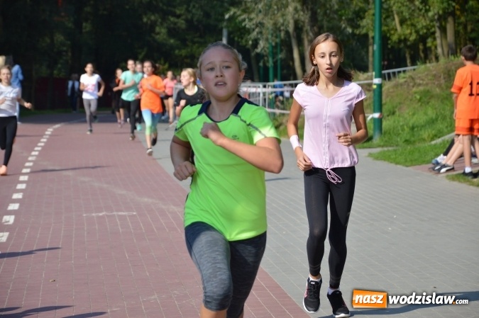 Zdjęcie w galerii na portalu naszwodzislaw.com: Ćwierćwiecze Biegu Gazety Wodzisławskiej. Za nami jubileuszowa edycja. Na starcie stanęło 350 osób wiadomości z regionu
