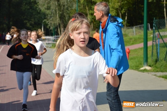 Zdjęcie w galerii na portalu naszwodzislaw.com: Ćwierćwiecze Biegu Gazety Wodzisławskiej. Za nami jubileuszowa edycja. Na starcie stanęło 350 osób wiadomości z regionu