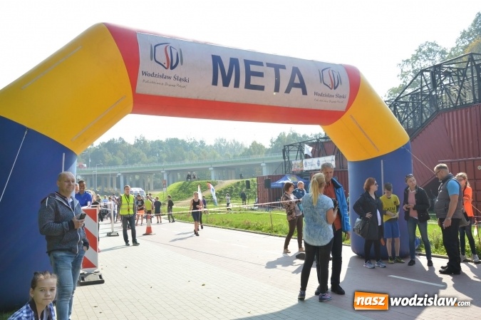 Zdjęcie w galerii na portalu naszwodzislaw.com: Ćwierćwiecze Biegu Gazety Wodzisławskiej. Za nami jubileuszowa edycja. Na starcie stanęło 350 osób wiadomości z regionu