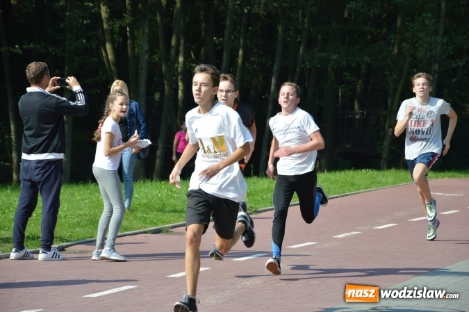 Zdjęcie w galerii na portalu naszwodzislaw.com: Ćwierćwiecze Biegu Gazety Wodzisławskiej. Za nami jubileuszowa edycja. Na starcie stanęło 350 osób wiadomości z regionu