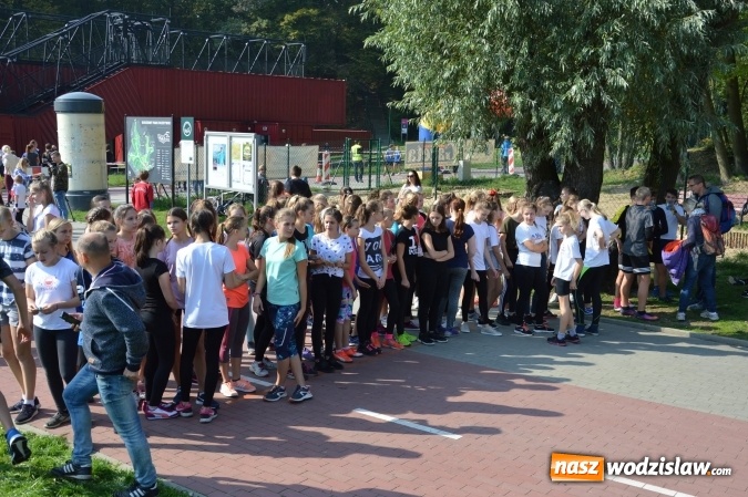 Zdjęcie w galerii na portalu naszwodzislaw.com: Ćwierćwiecze Biegu Gazety Wodzisławskiej. Za nami jubileuszowa edycja. Na starcie stanęło 350 osób wiadomości z regionu