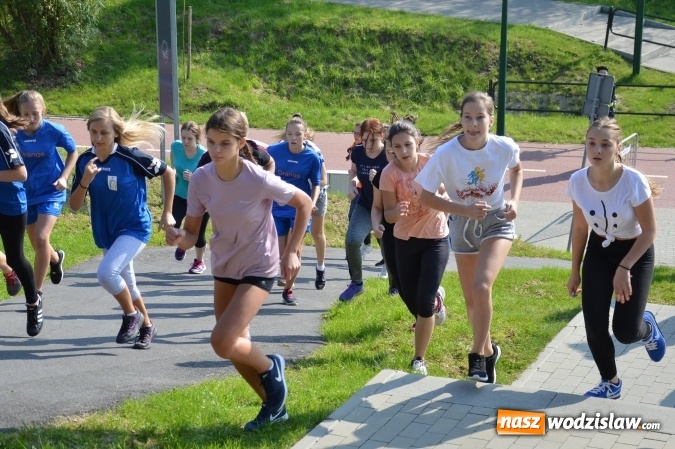 Zdjęcie w galerii na portalu naszwodzislaw.com: Ćwierćwiecze Biegu Gazety Wodzisławskiej. Za nami jubileuszowa edycja. Na starcie stanęło 350 osób wiadomości z regionu