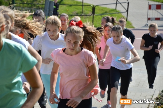Zdjęcie w galerii na portalu naszwodzislaw.com: Ćwierćwiecze Biegu Gazety Wodzisławskiej. Za nami jubileuszowa edycja. Na starcie stanęło 350 osób wiadomości z regionu
