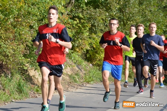 Zdjęcie w galerii na portalu naszwodzislaw.com: Ćwierćwiecze Biegu Gazety Wodzisławskiej. Za nami jubileuszowa edycja. Na starcie stanęło 350 osób wiadomości z regionu