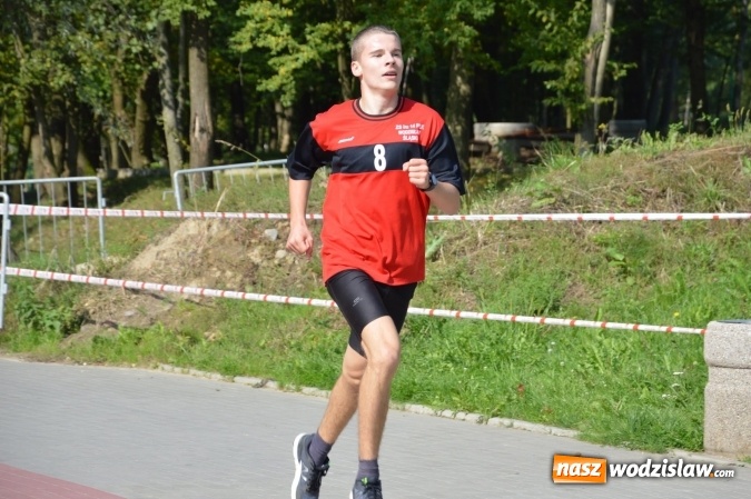 Zdjęcie w galerii na portalu naszwodzislaw.com: Ćwierćwiecze Biegu Gazety Wodzisławskiej. Za nami jubileuszowa edycja. Na starcie stanęło 350 osób wiadomości z regionu