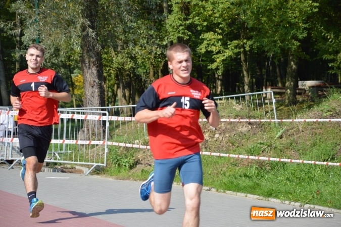 Zdjęcie w galerii na portalu naszwodzislaw.com: Ćwierćwiecze Biegu Gazety Wodzisławskiej. Za nami jubileuszowa edycja. Na starcie stanęło 350 osób wiadomości z regionu