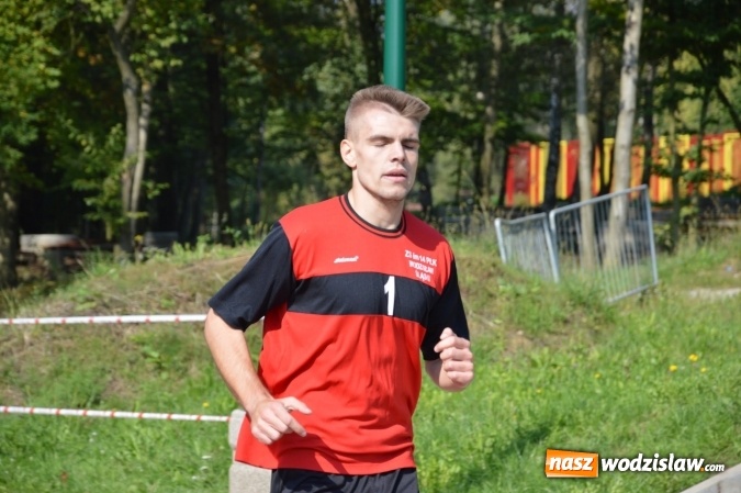 Zdjęcie w galerii na portalu naszwodzislaw.com: Ćwierćwiecze Biegu Gazety Wodzisławskiej. Za nami jubileuszowa edycja. Na starcie stanęło 350 osób wiadomości z regionu