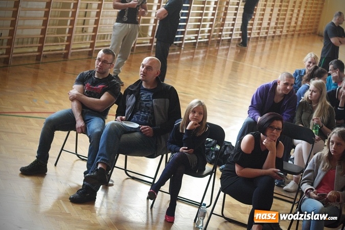 Zdjęcie w galerii na portalu naszwodzislaw.com: Marklowice: Turniej w siłowaniu na rękę. Zdjęcia  wiadomości z regionu