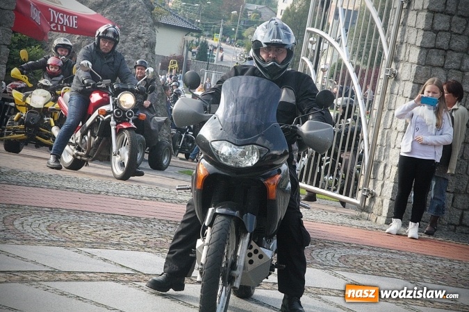 Zdjęcie w galerii na portalu naszwodzislaw.com: Ponad 200 jednośladów zjechało do Marklowic  wiadomości z regionu