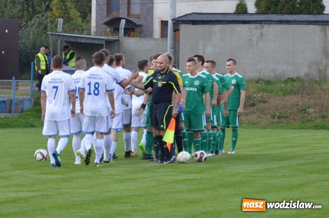 Zdjęcie w galerii na portalu naszwodzislaw.com: Skromne zwycięstwo Naprzodu Syrynia wiadomości z regionu