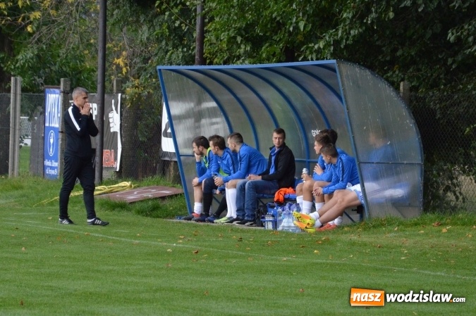 Zdjęcie w galerii na portalu naszwodzislaw.com: Skromne zwycięstwo Naprzodu Syrynia wiadomości z regionu