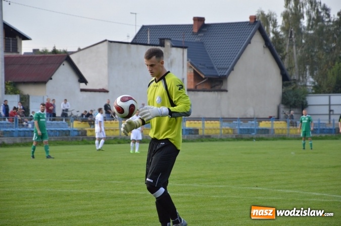 Zdjęcie w galerii na portalu naszwodzislaw.com: Skromne zwycięstwo Naprzodu Syrynia wiadomości z regionu