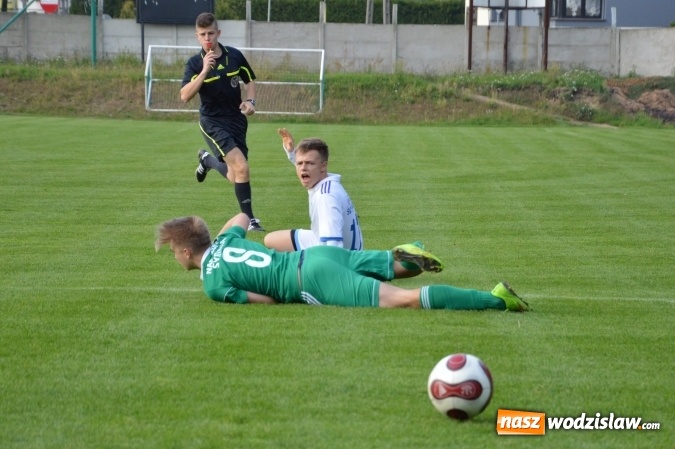 Zdjęcie w galerii na portalu naszwodzislaw.com: Skromne zwycięstwo Naprzodu Syrynia wiadomości z regionu