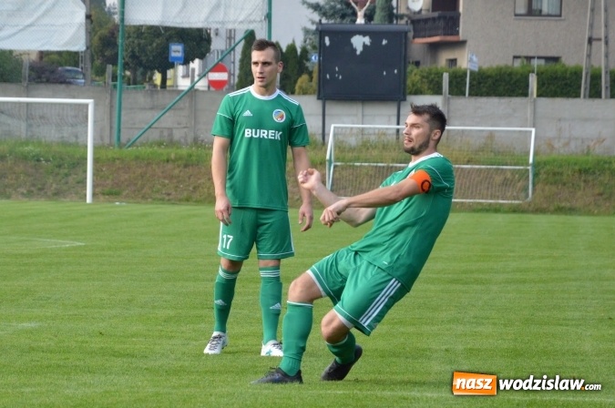 Zdjęcie w galerii na portalu naszwodzislaw.com: Skromne zwycięstwo Naprzodu Syrynia wiadomości z regionu