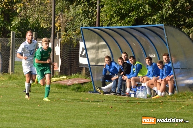 Zdjęcie w galerii na portalu naszwodzislaw.com: Skromne zwycięstwo Naprzodu Syrynia wiadomości z regionu