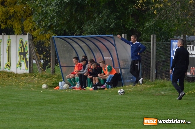 Zdjęcie w galerii na portalu naszwodzislaw.com: Skromne zwycięstwo Naprzodu Syrynia wiadomości z regionu